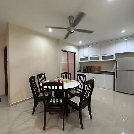 Desa Tebrau 1 Near Ikea Toppen Peikin Long Sing Helixuan Restaurant Johor Bahru Exterior photo